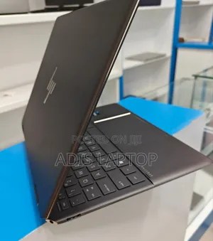 Photo - New Laptop HP Spectre 16GB Intel Core I7 SSD 1T