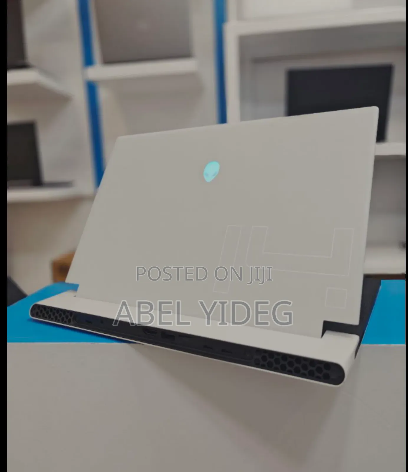 New Laptop Alienware M17x R2 16GB Intel Core I7 SSD 512GB