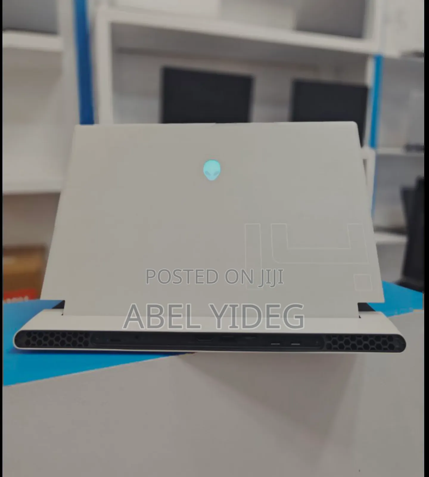New Laptop Alienware M17x R2 16GB Intel Core I7 SSD 512GB