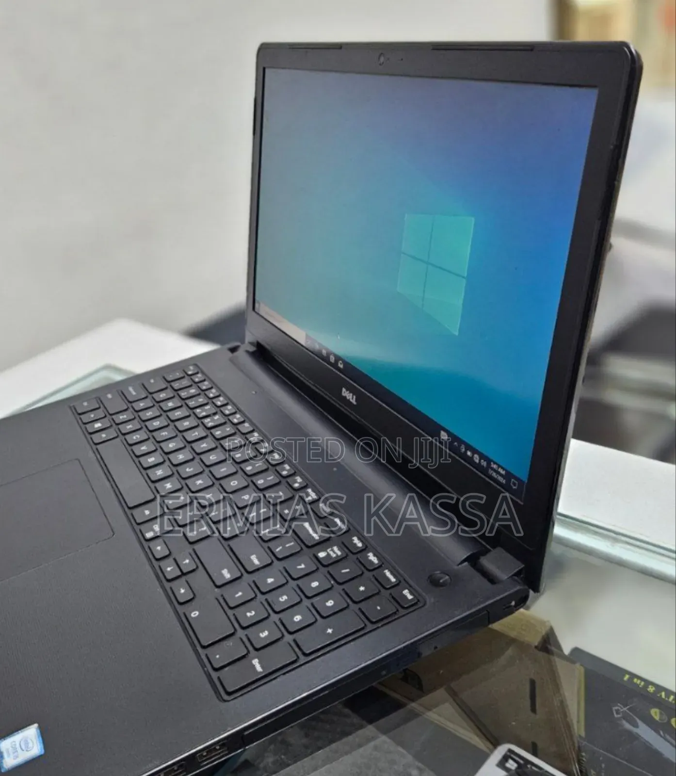 New Laptop Dell Vostro 15 3000 8GB Intel Core I5 HDD 1T