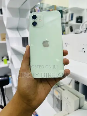 Photo - Apple iPhone 12 128 GB