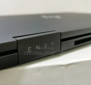 New Laptop HP Envy 17-3000 16GB AMD Ryzen 7 SSD 512GB