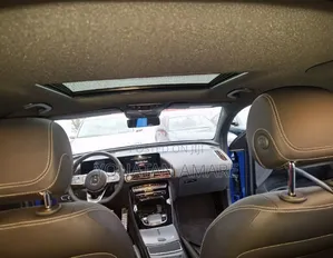 New Mercedes-Benz C400 2023 Blue