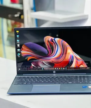 New Laptop HP Pavilion 14-Ce3064st 8GB Intel Core I5 SSD 512GB