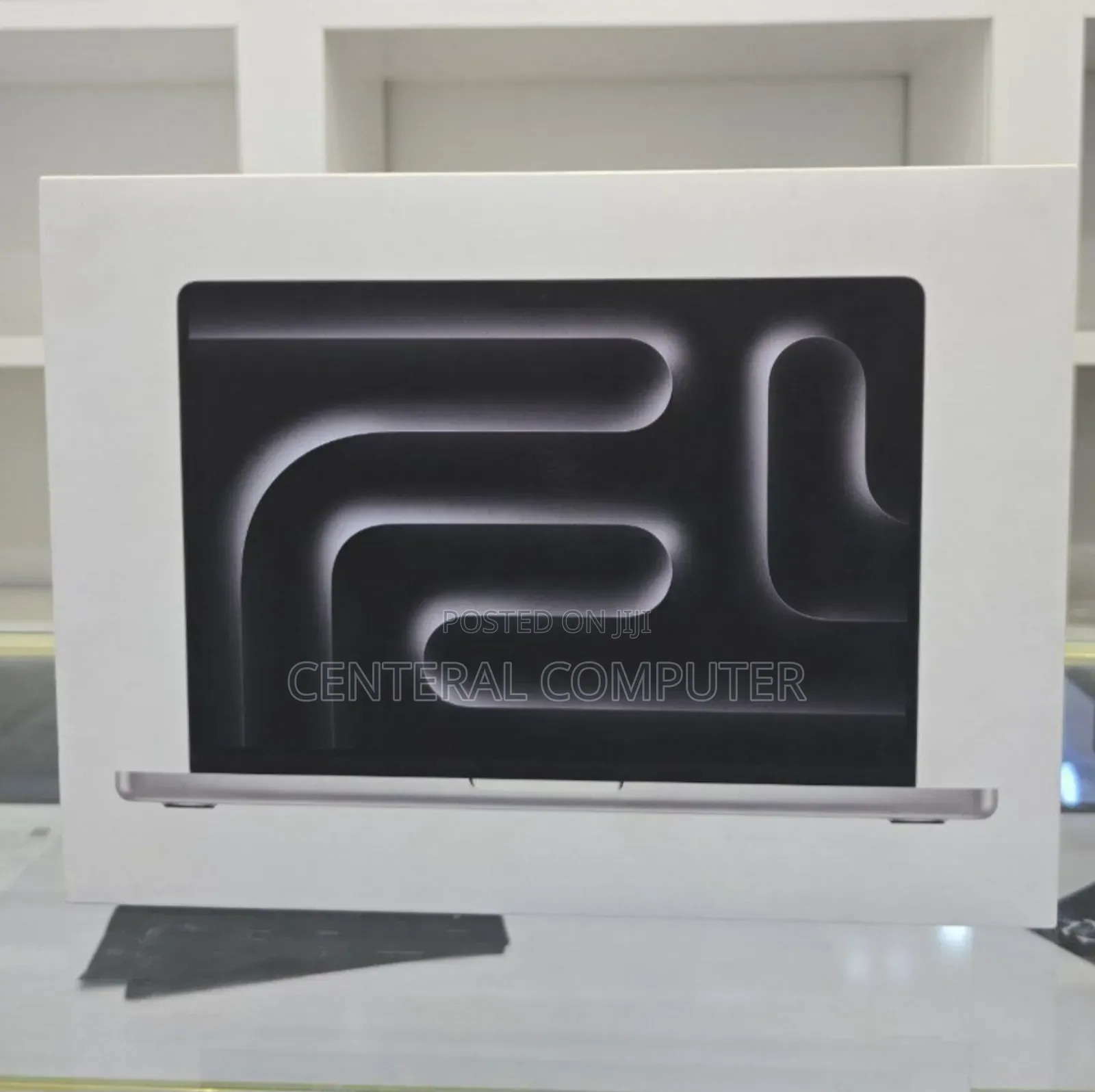 New Laptop Apple MacBook Pro 2023 M3 14-Inch 8GB Apple M3 SSD 512GB