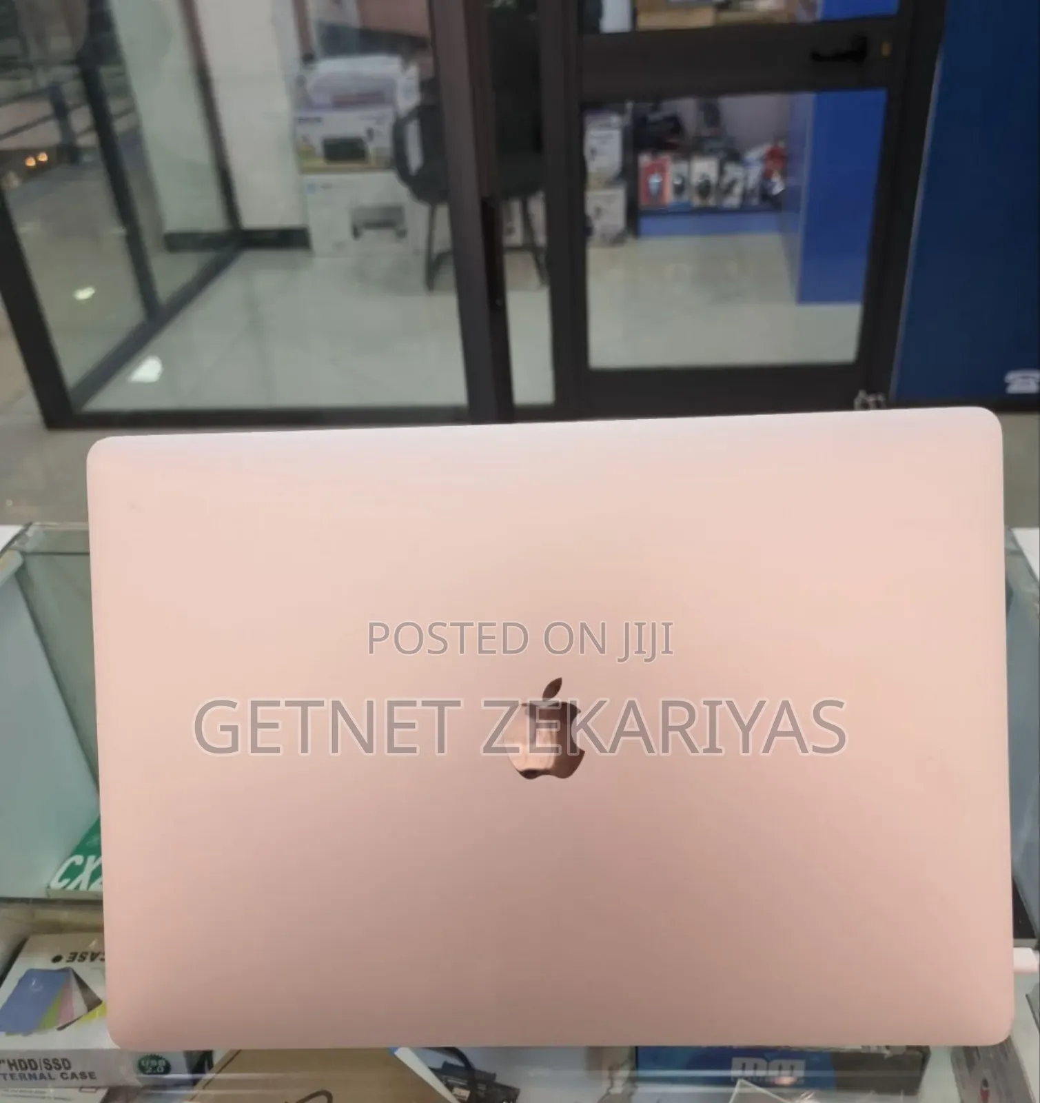 New Laptop Apple MacBook Pro 2018 32GB Intel Core I9 SSD 1T