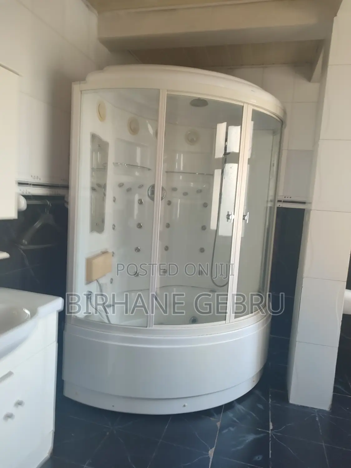 Furnished 7bdrm House in G+2, Bole for rent