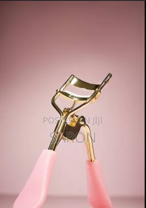 Photo - Mascara Curler