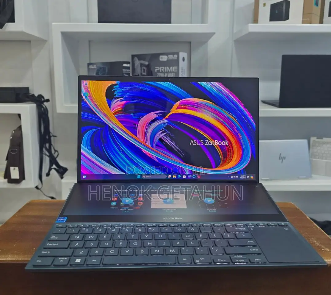 New Laptop Asus ZenBook 13 UX331UN 16GB Intel Core I7 SSD 1T