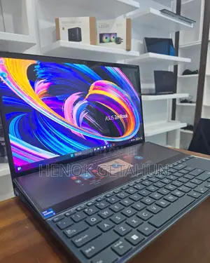 New Laptop Asus ZenBook 13 UX331UN 16GB Intel Core I7 SSD 1T