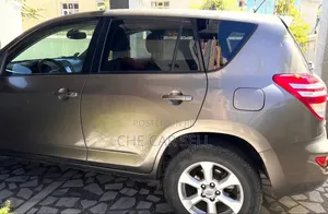 Toyota RAV4 2011 Gray