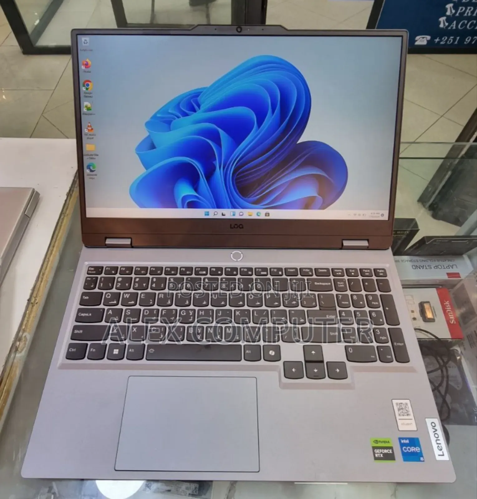 New Laptop Lenovo LOQ 15IRH8 16GB Intel Core I5 SSD 512GB