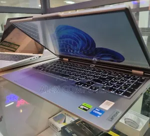 New Laptop Lenovo LOQ 15IRH8 16GB Intel Core I5 SSD 512GB