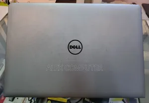 New Laptop Dell Inspiron 15 8GB Intel Core I7 SSD 1T