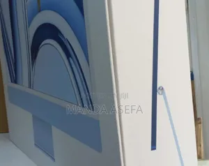 New Laptop Apple MacBook 8GB Apple M3 SSD 256GB