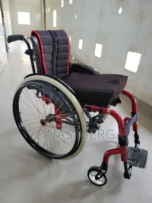 Children Wheelchair ዊልቼር/Provides a Comfortable Leg Support