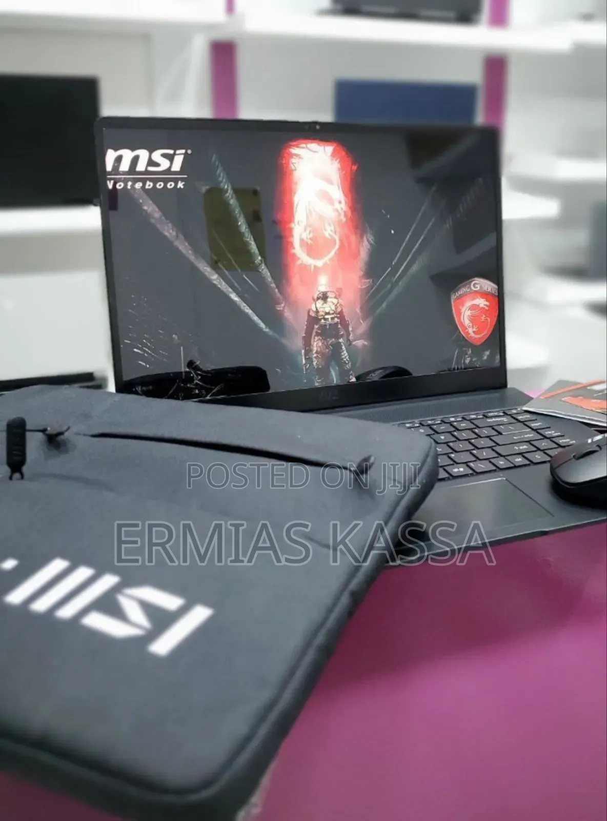 New Laptop MSI Creator 17 B11ue-224 16GB Intel Core I7 SSD 1T