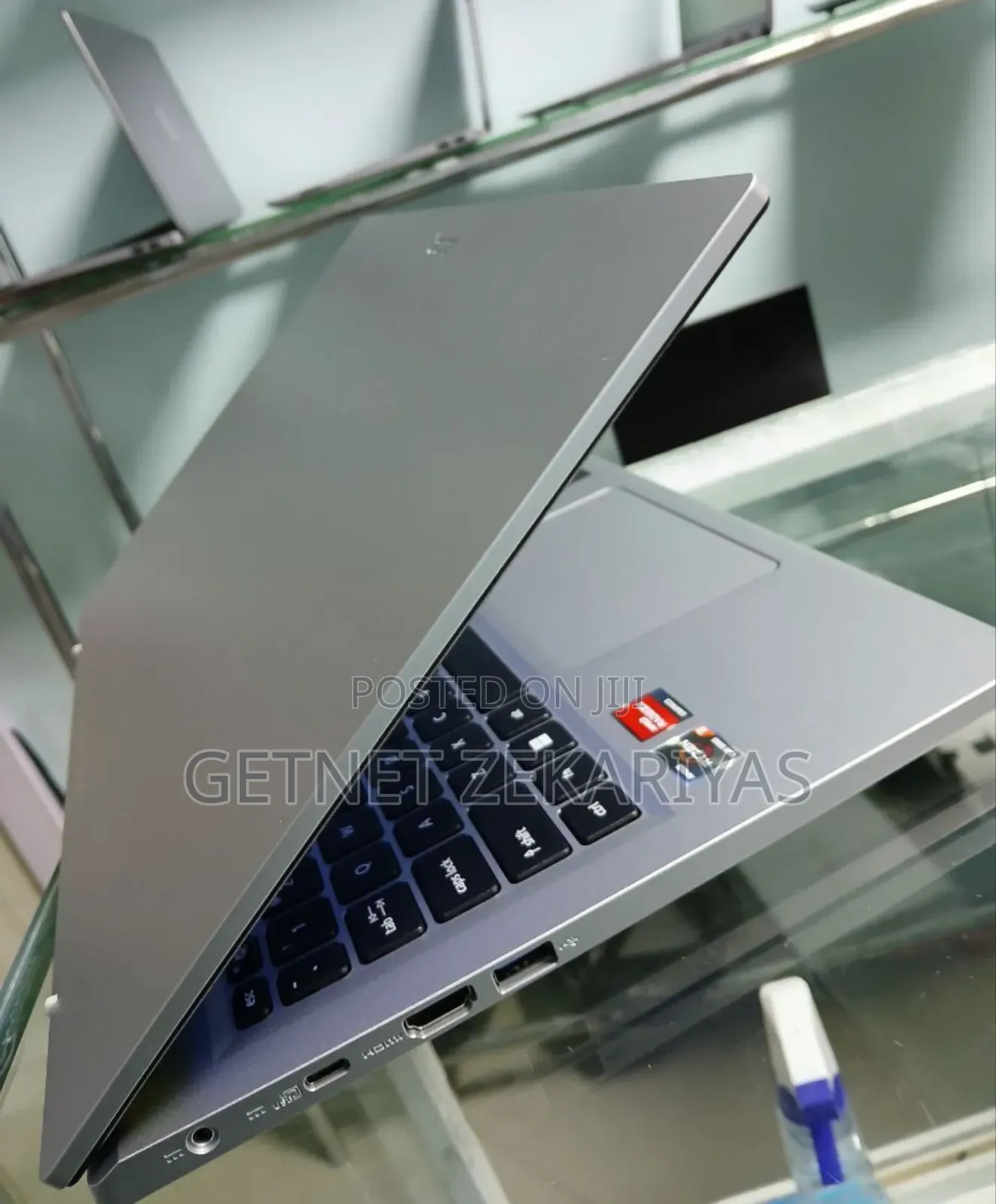 New Laptop Acer Apsire M3 581TG 8GB AMD Ryzen 3 SSD 512GB