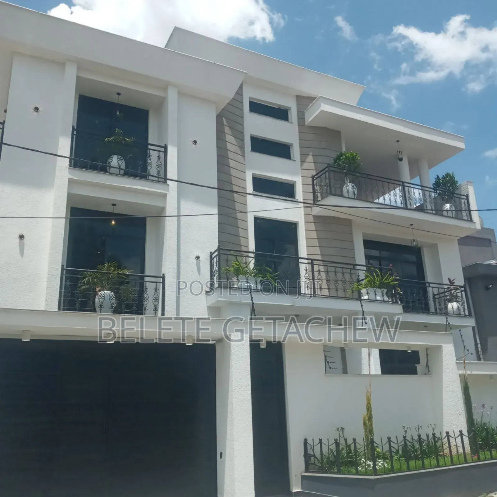 7bdrm House in Ayat G+2 Luxury, Bole for sale