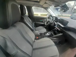 Peugeot 2008 2022 Silver