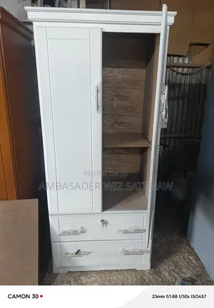 Photo - የልብስ ቁምሳጥን