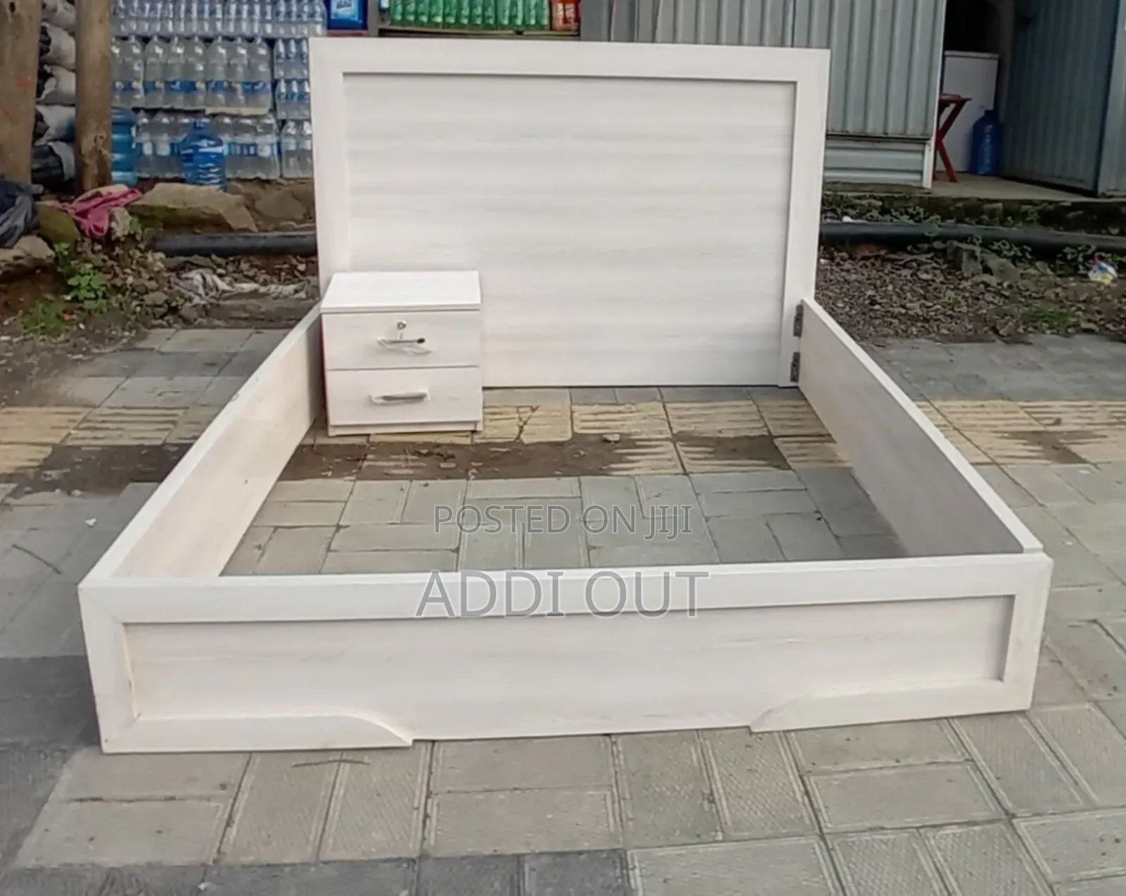 1.50 ላምኔት አልጋ