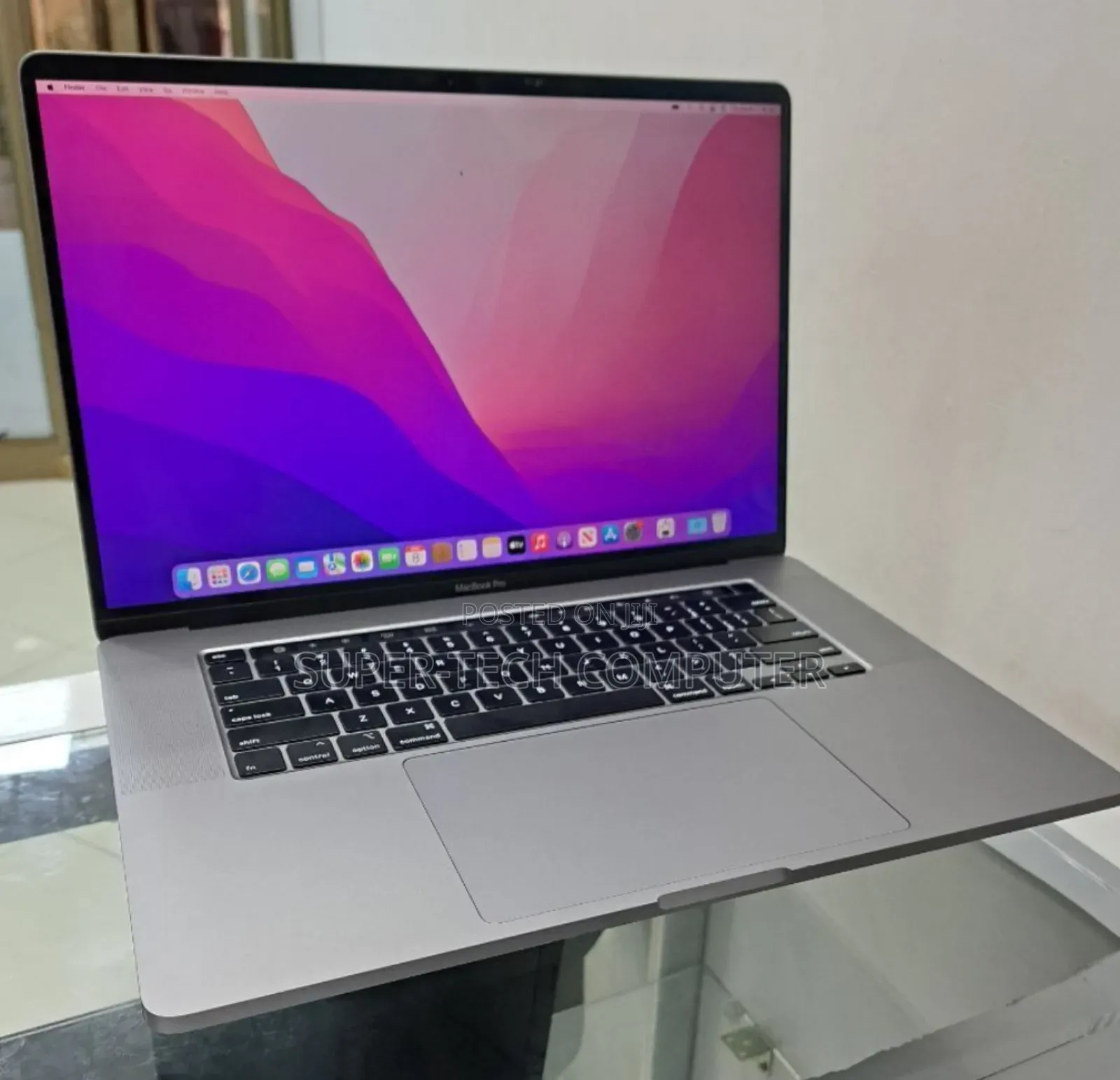 New Laptop Apple MacBook Pro 2019 32GB Intel Core I9 SSD 512GB