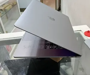 New Laptop Apple MacBook Pro 2019 32GB Intel Core I9 SSD 512GB
