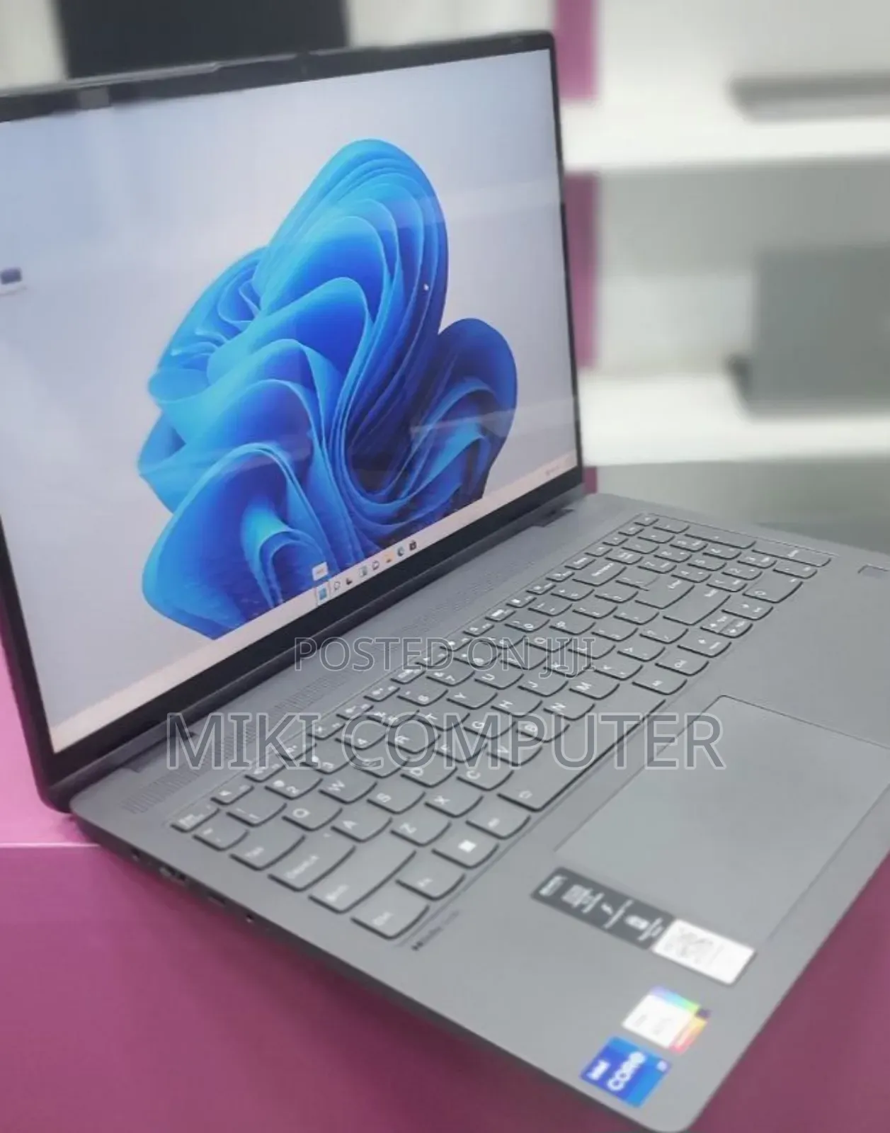 New Laptop Lenovo Flex 5 16GB Intel Core I7 SSD 512GB