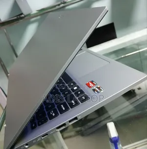 New Laptop Acer Aspire 3 8GB AMD Ryzen 7 SSD 512GB