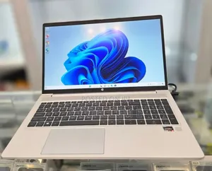 Photo - New Laptop HP 8GB AMD Ryzen 5 SSD 256GB