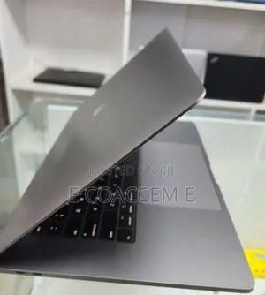 New Laptop Apple MacBook Pro 2019 32GB Intel Core I9 SSD 512GB