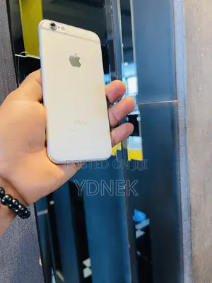 Photo - Apple iPhone 6 16 GB Silver