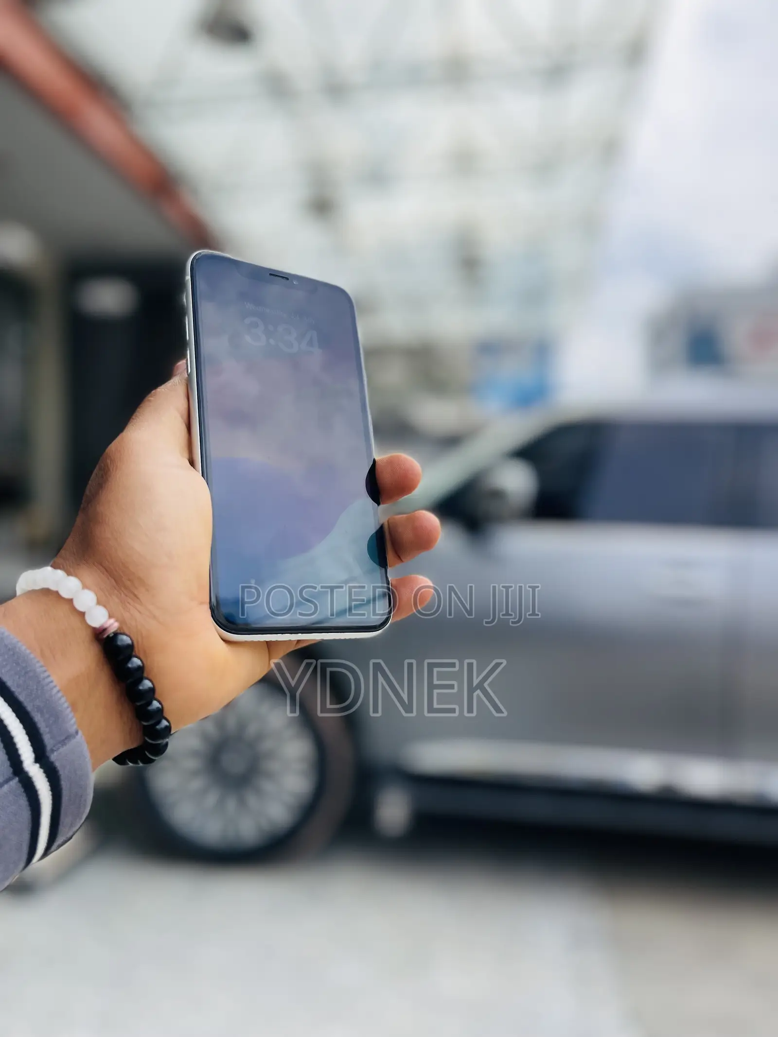 Apple iPhone XR 64 GB White