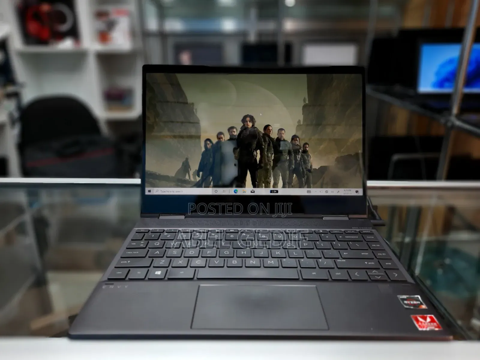 New Laptop HP Envy X360 8GB AMD Ryzen 5 SSD 512GB