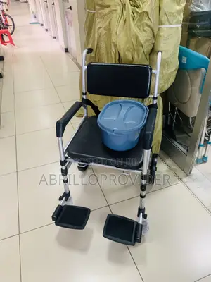 Photo - Commode Wheelchair With Removable Air Tight Pot