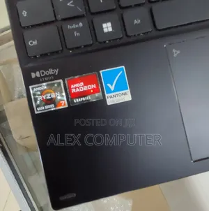 New Laptop Asus ZenBook S UX391UA 16GB AMD Ryzen 7 SSD 1T