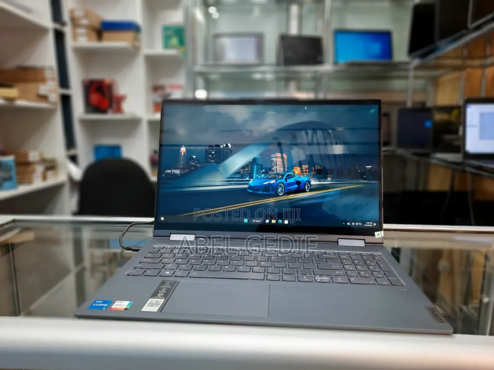 New Laptop Lenovo Yoga 730 16GB Intel Core I7 SSD 512GB