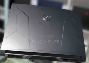 New Laptop MSI Creator 17 B11ue-224 16GB AMD Ryzen 5 SSD 512GB