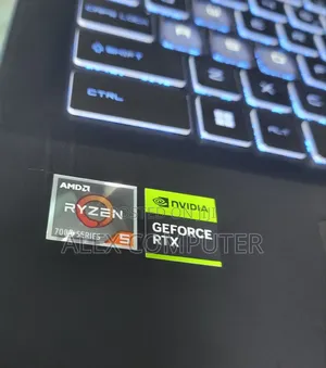 New Laptop MSI Creator 17 B11ue-224 16GB AMD Ryzen 5 SSD 512GB