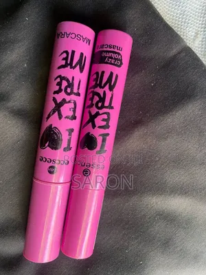 Photo - Essence Mascara