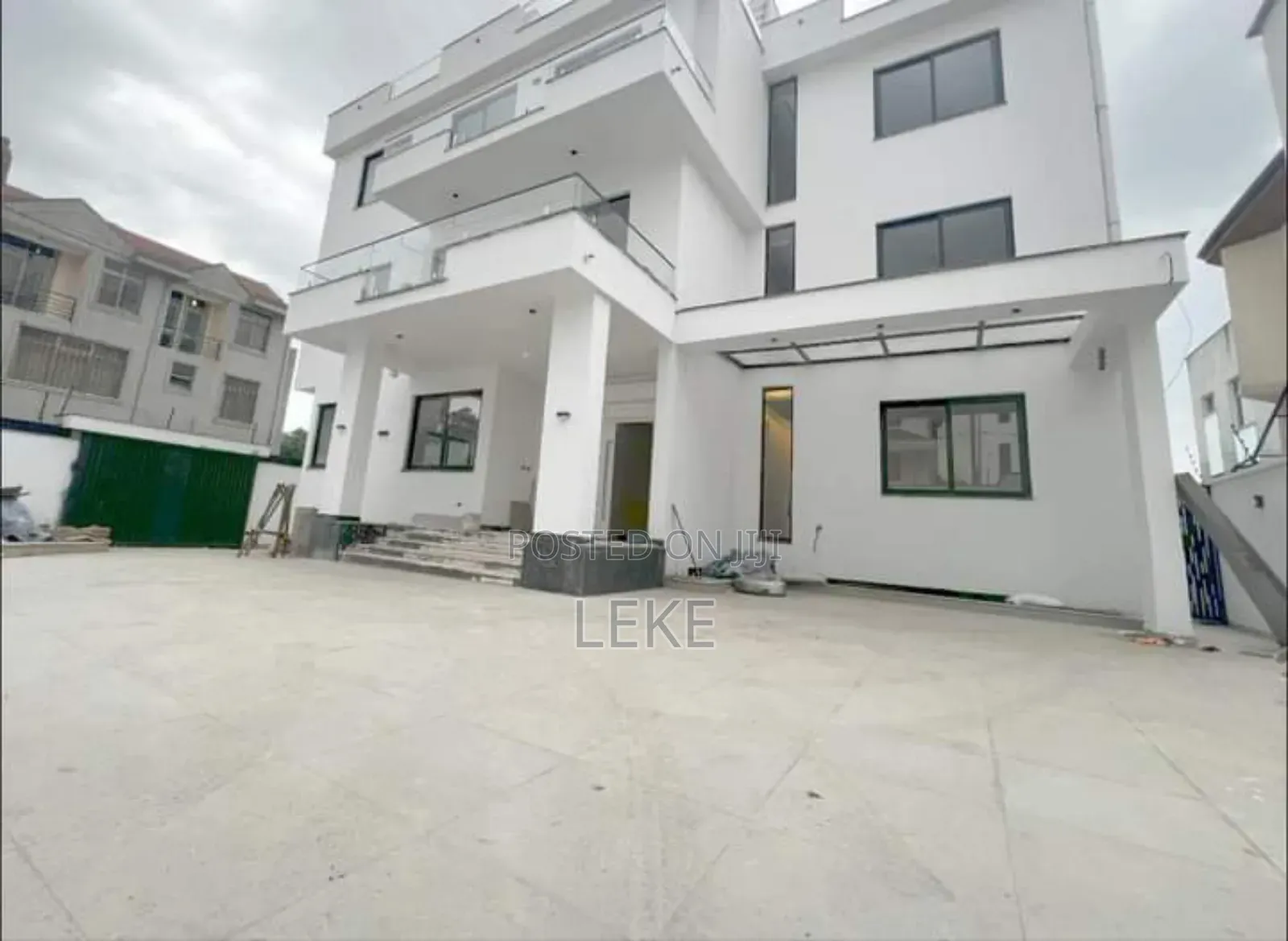 10bdrm House in Bole for rent