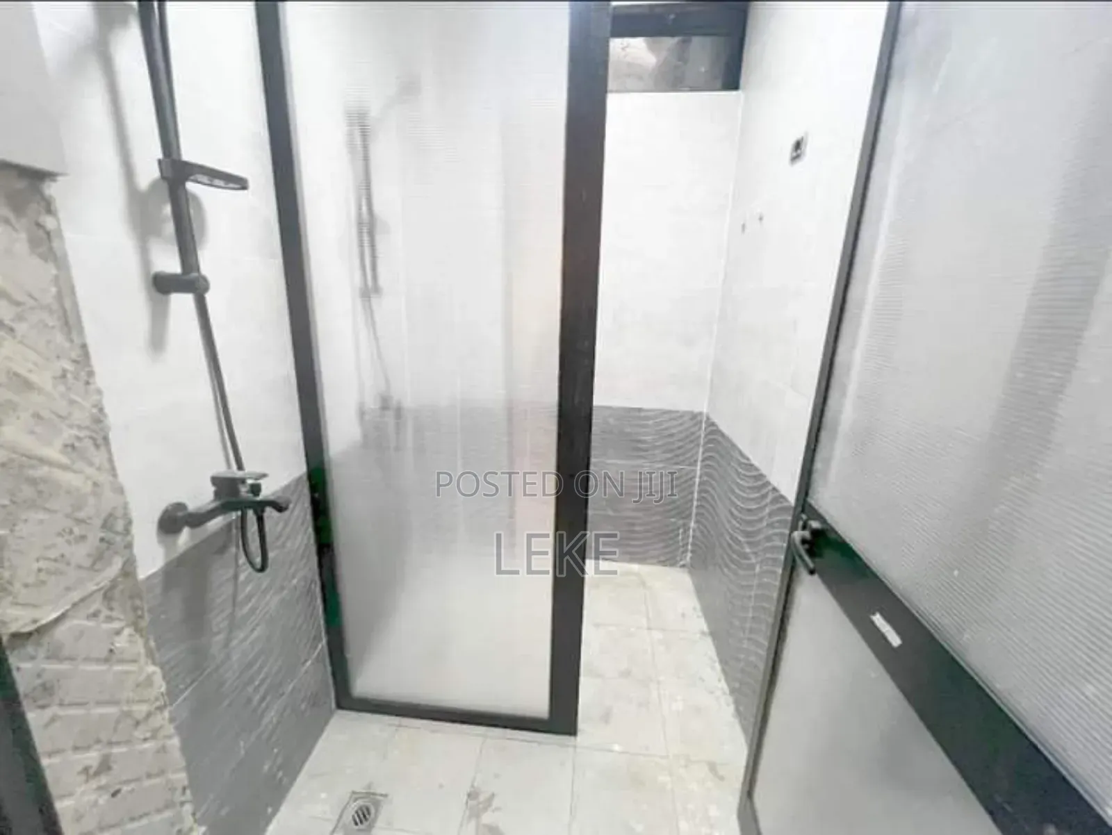 10bdrm House in Bole for rent