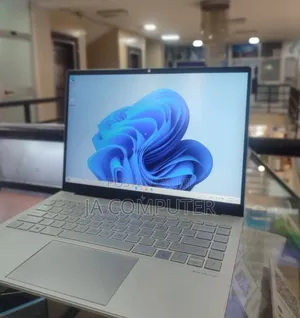 New Laptop HP Envy Pro 16GB Intel Core I7 SSD 1T