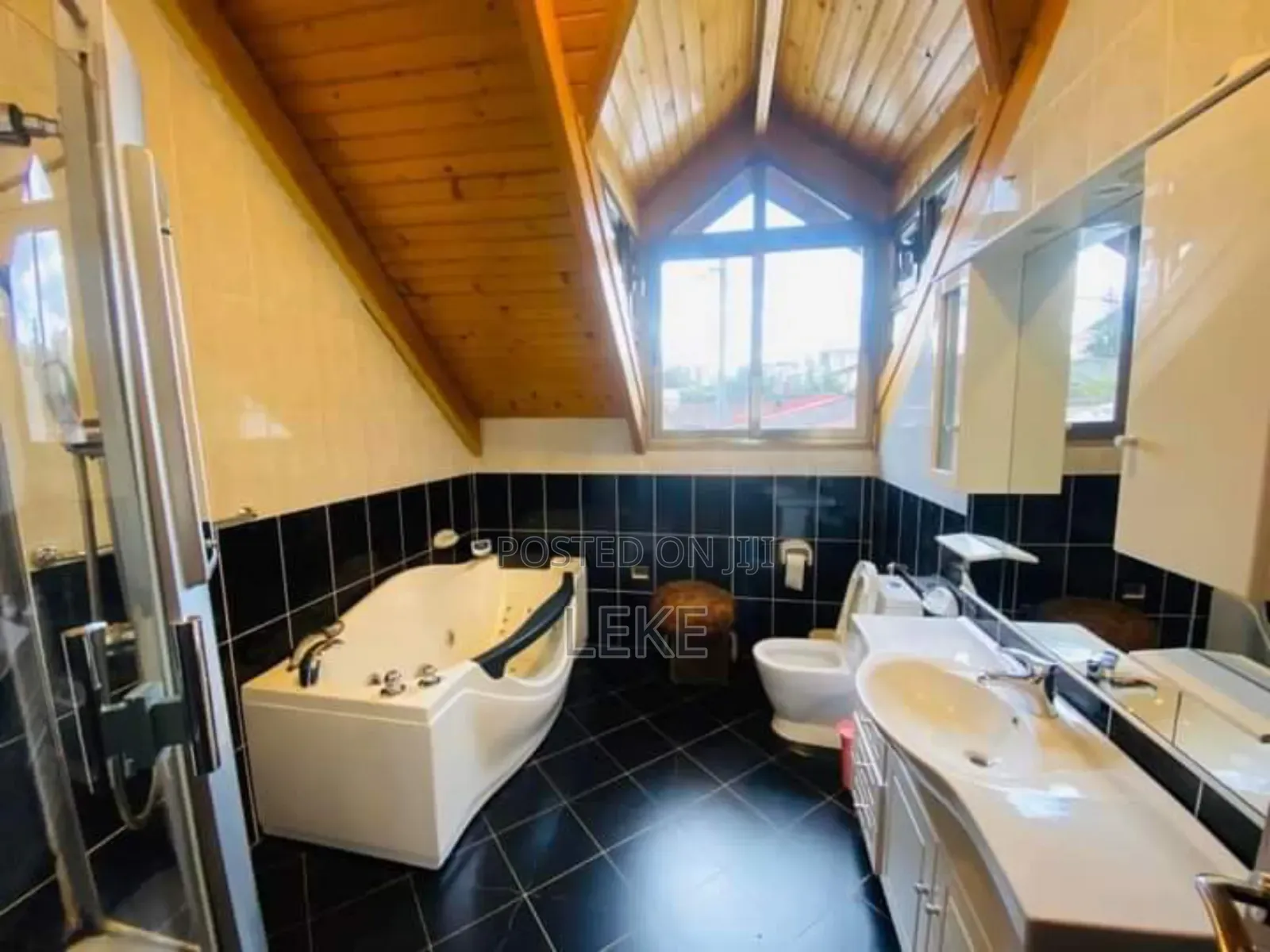 4bdrm House in Bole for rent