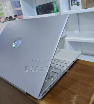 New Laptop HP 16GB Intel Core I7 SSD 512GB