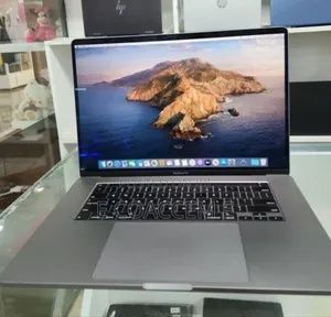 Photo - New Laptop Apple MacBook Pro 2019 32GB Intel Core I9 SSD 512GB