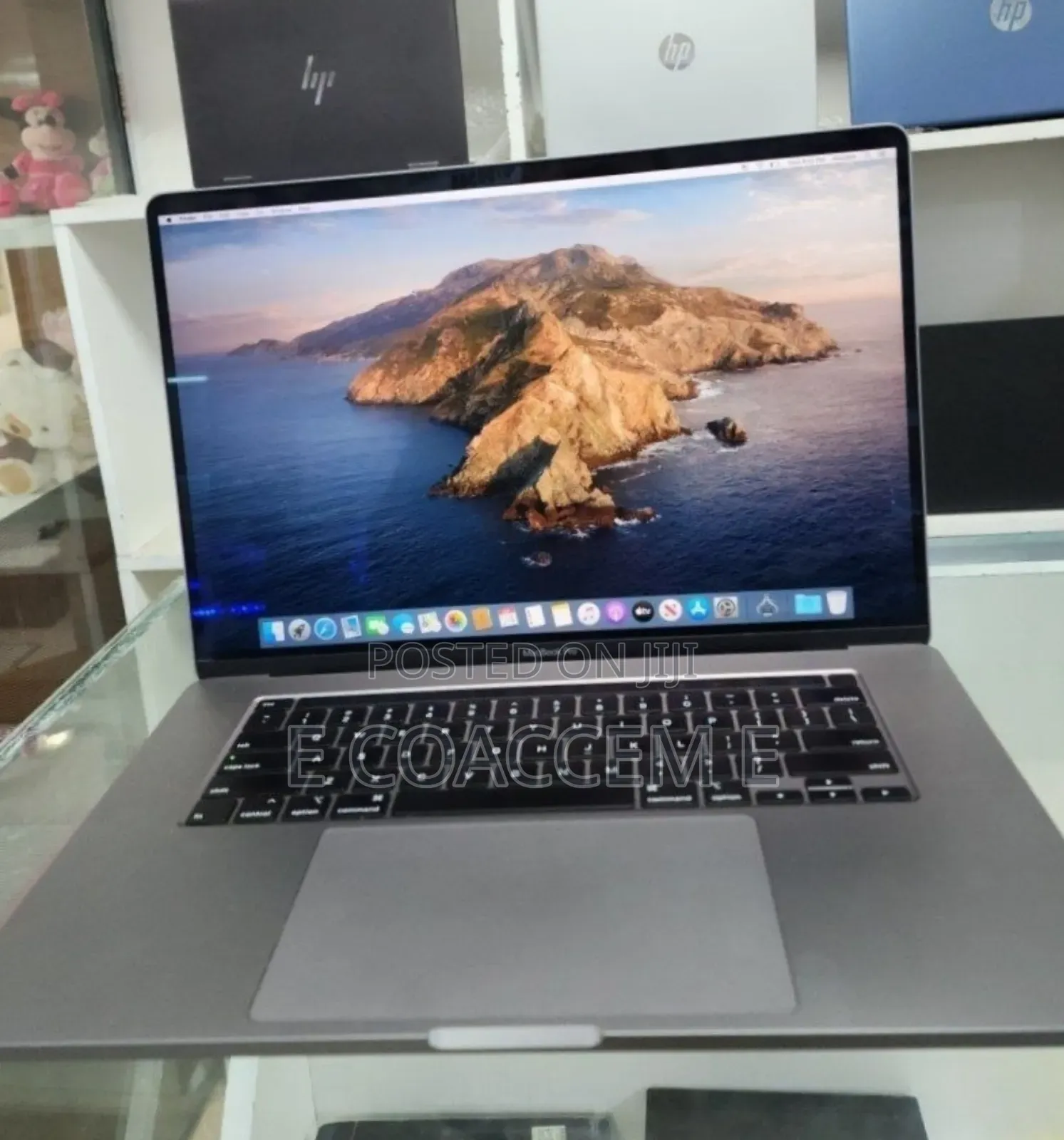 New Laptop Apple MacBook Pro 2019 32GB Intel Core I9 SSD 512GB