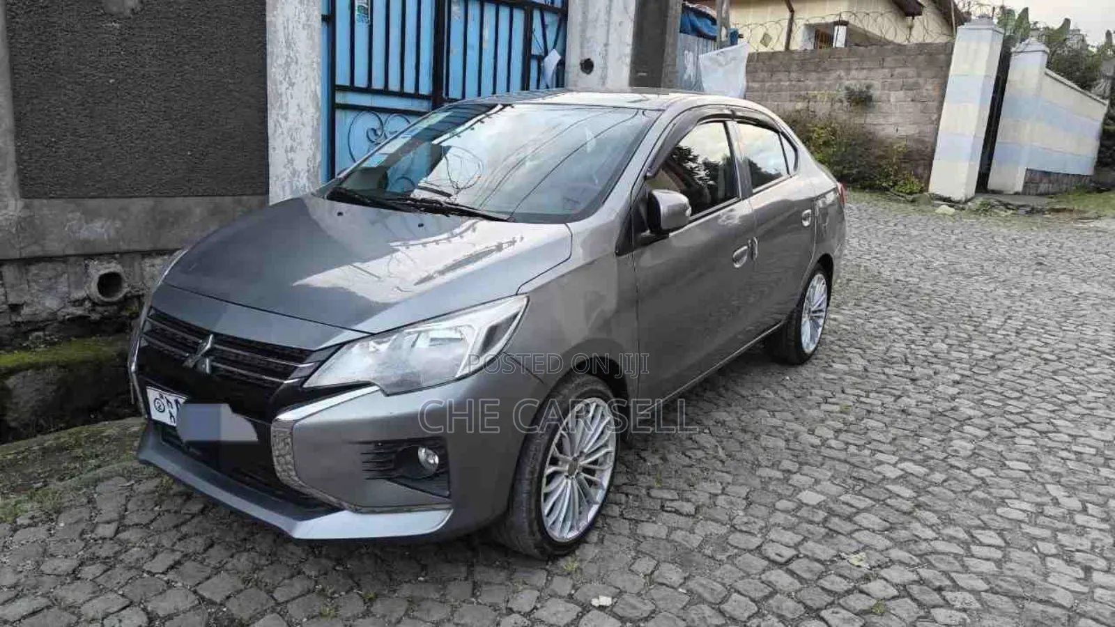 Mitsubishi Attrage 2021 Gray