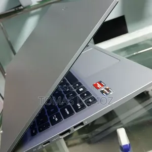 New Laptop Acer Aspire 3 8GB AMD Ryzen 3 SSD 512GB